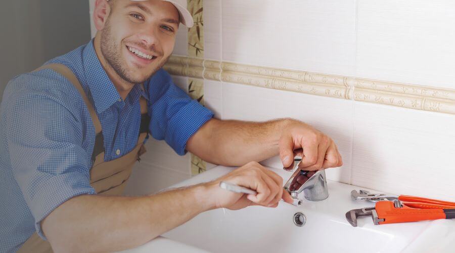 Professional clogged drains services in Keswick, IA